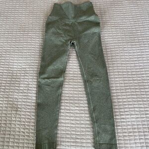 Naturyl by Niykee Scrunch Leggings - Sage Green